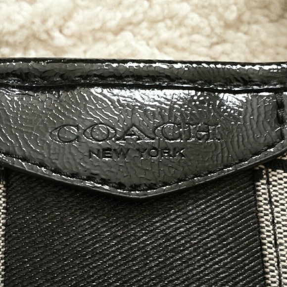 NWOT Coach purse - Picture 3 of 8